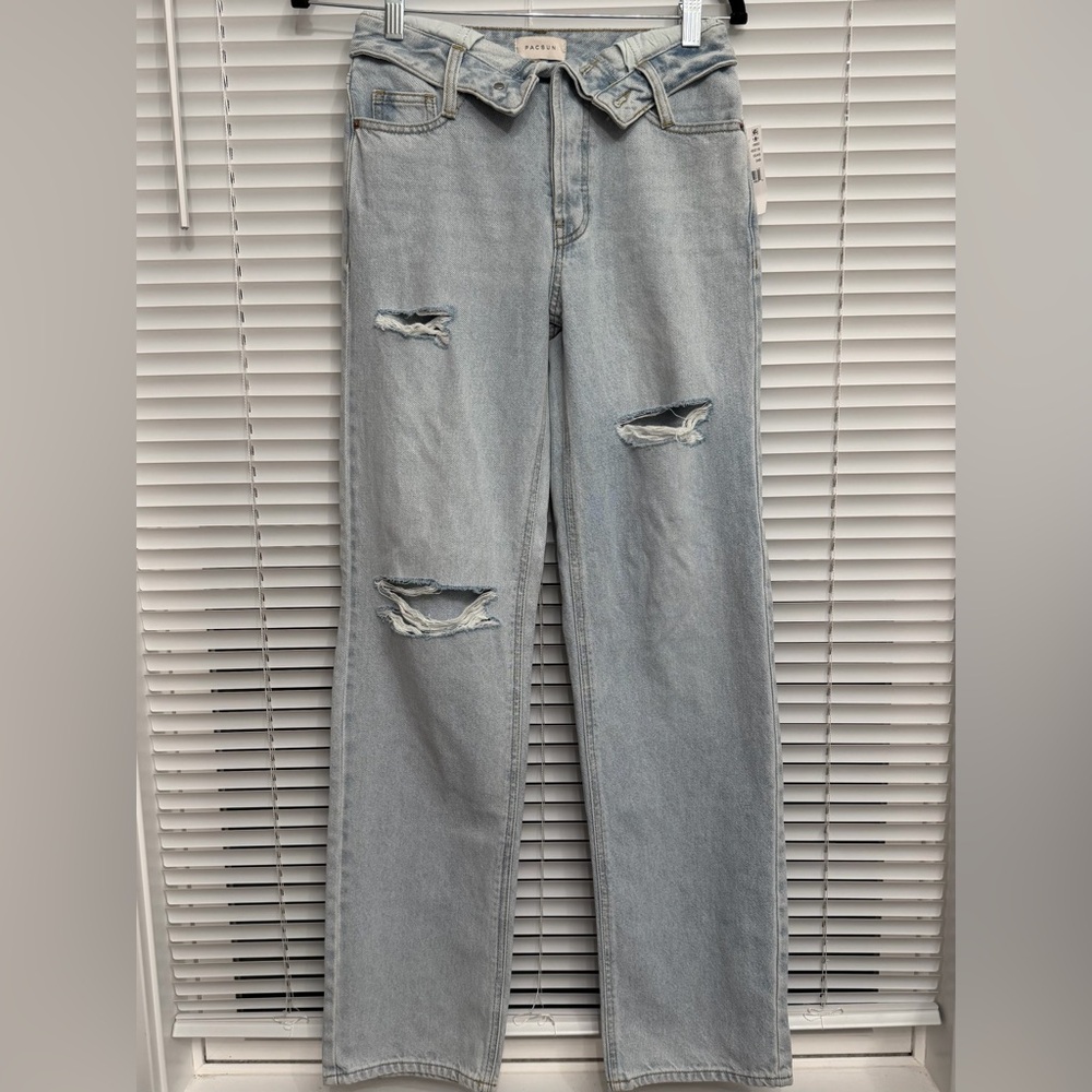PacSun Light Blue 90s Boyfriend Ripped Jeans 23